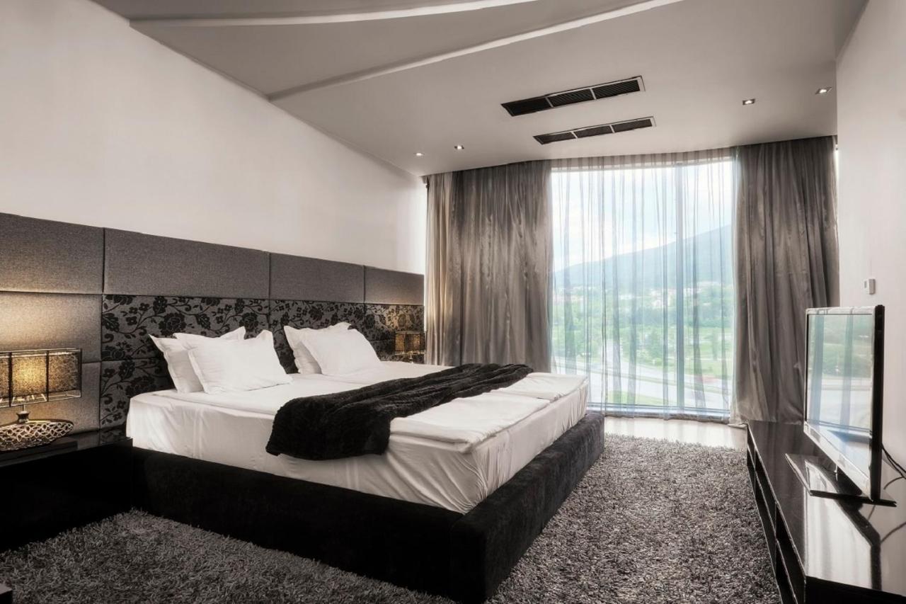 Hotel Emirates Sofya Dış mekan fotoğraf